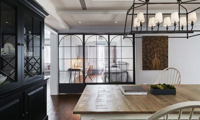 Discover the taste of natural and elegant life! The house with orange space design.